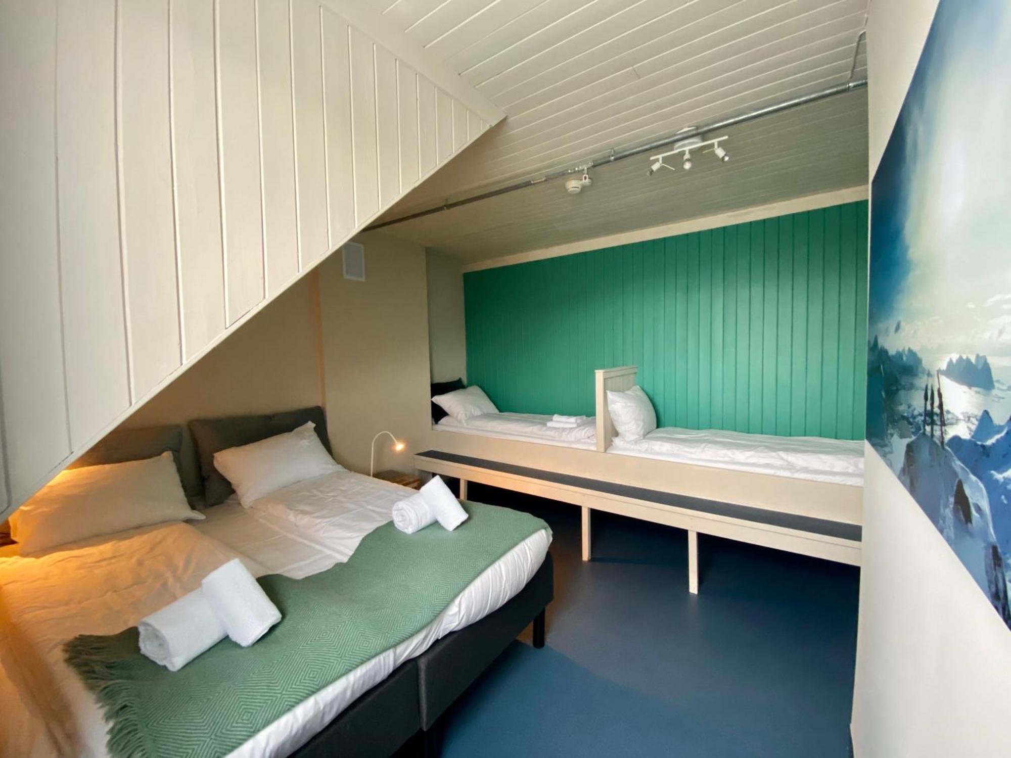 Notnes Midnattsol Guesthouse Skrova Exterior foto